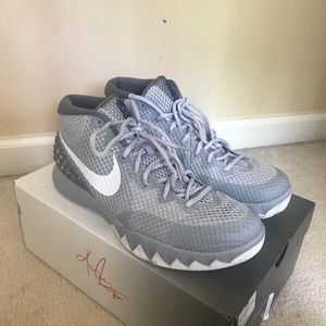 Mike wolf silver Kylie 1